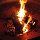 Sommernacht im Feuerschein