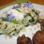 Ligurischen Risotto dekorativ anrichten