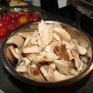 Räucherforelle zerpflücken