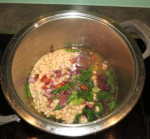 ganze Bohnen unterrrühren