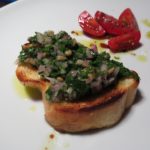 Petersilienpesto auf Bruschetta